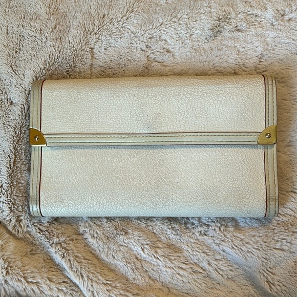 LOUIS VUITTON Suhali Porte Tresor International Trifold Wallet Ivory - Picture 12 of 12